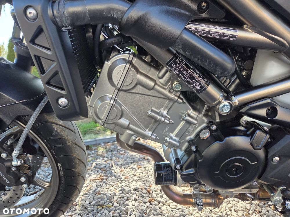Suzuki SV - 11