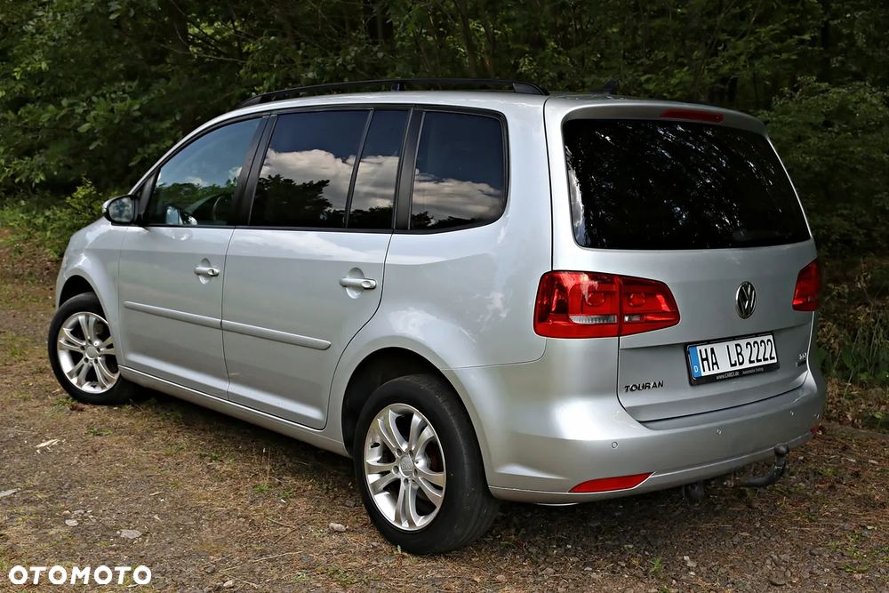 Volkswagen Touran 1.6 TDI DPF STYLE - 24
