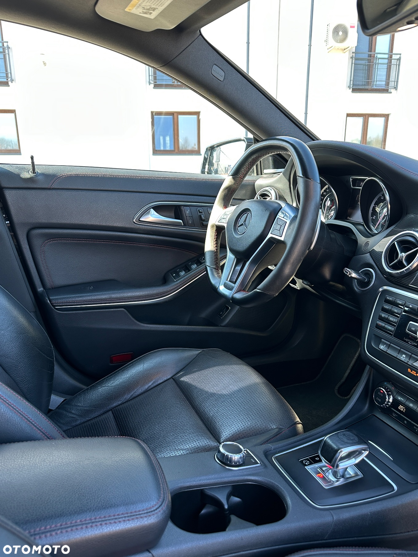 Mercedes-Benz CLA 45 AMG 4-Matic - 23