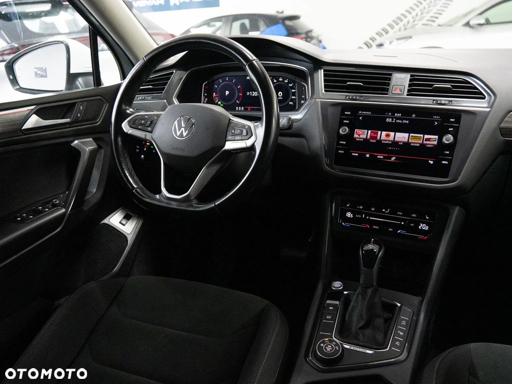 Volkswagen Tiguan 2.0 TSI 4Mot Elegance DSG - 26