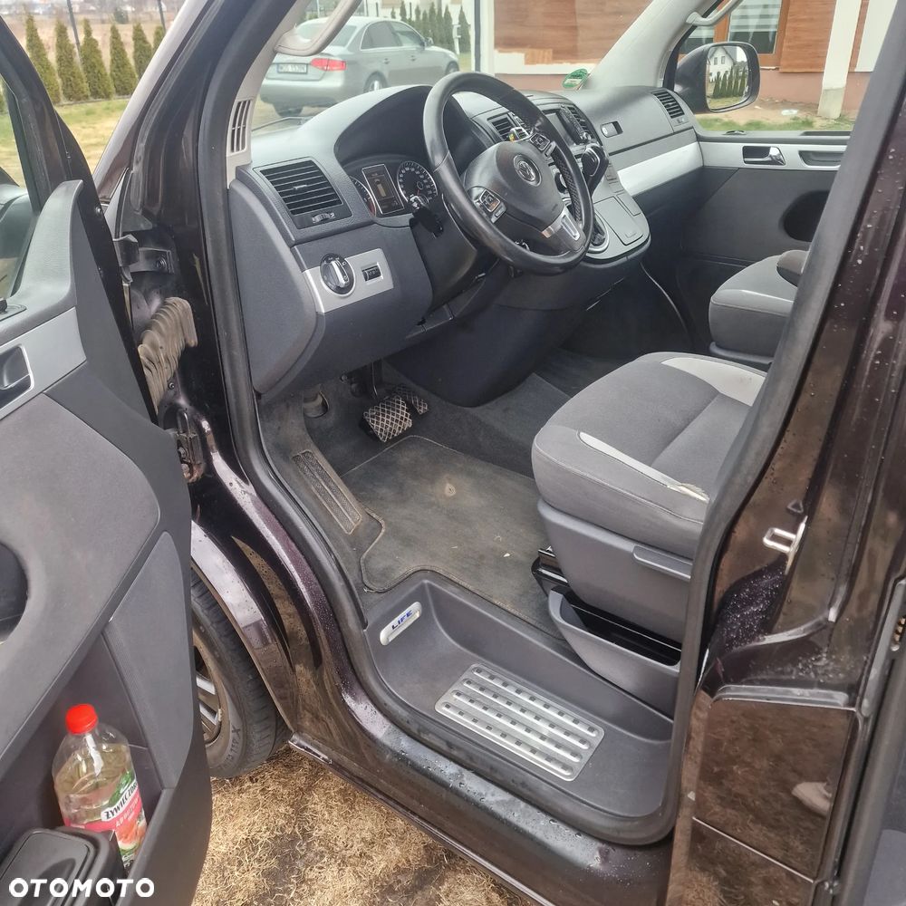 Volkswagen Multivan - 30