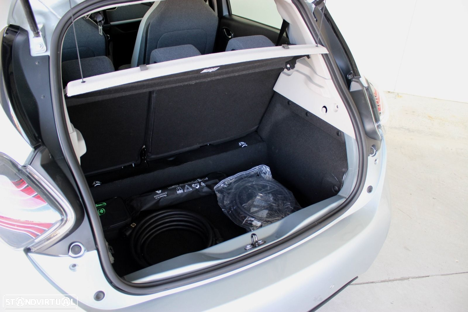 Renault Zoe (c/ Bateria) Limited 50 - 8