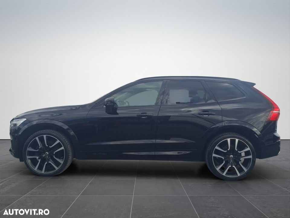 Volvo XC 60 B5 MHEV AWD R-Design - 3