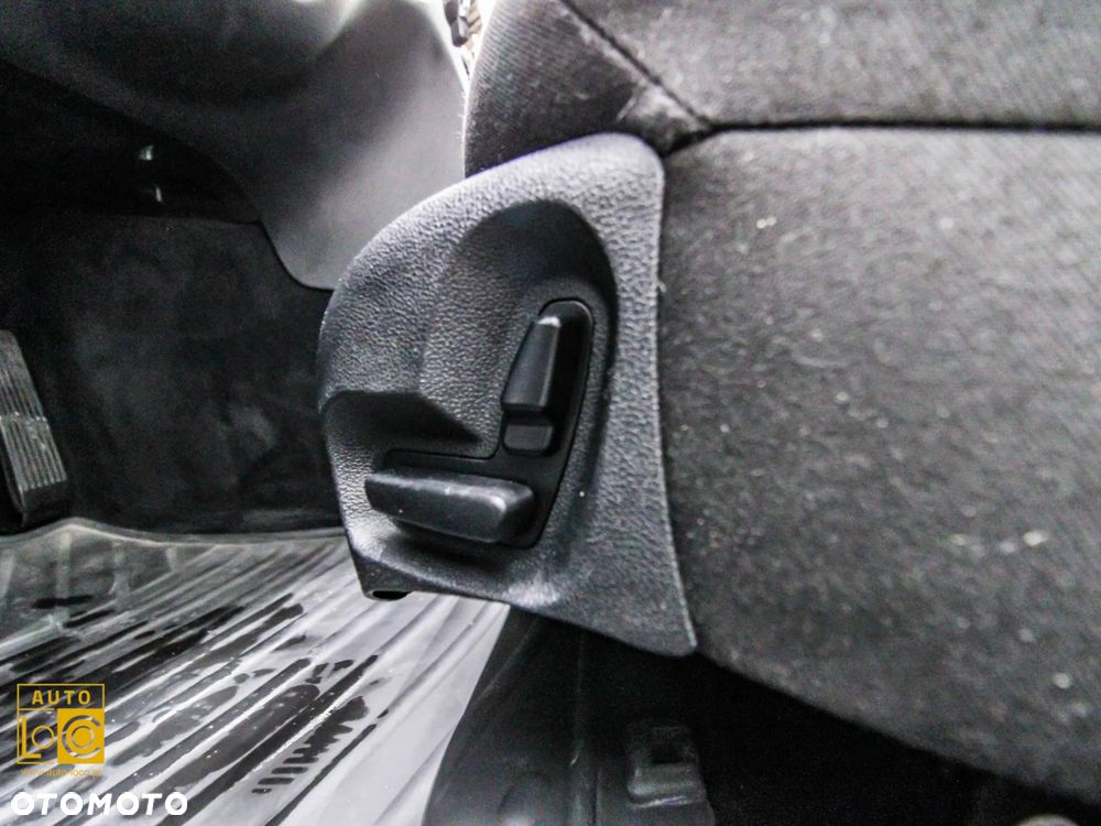 Mercedes-Benz Klasa E 200 Kompressor Avantgarde - 23