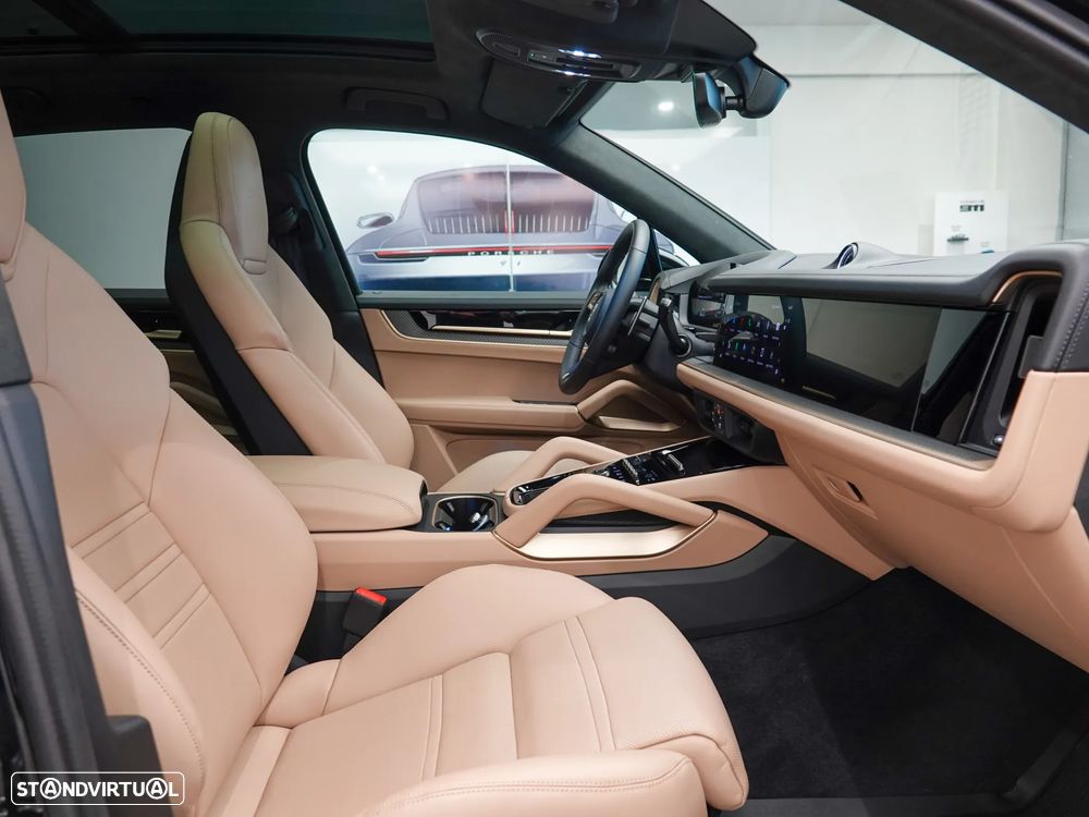 Porsche Cayenne Turbo E-Hybrid - 14