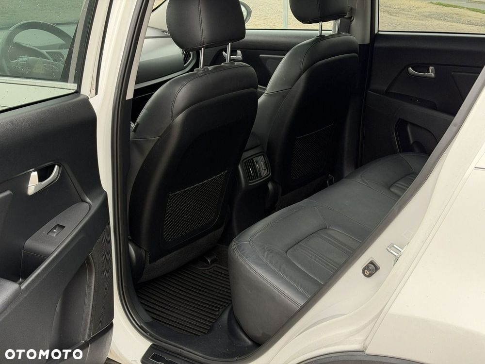 Kia Sportage - 12