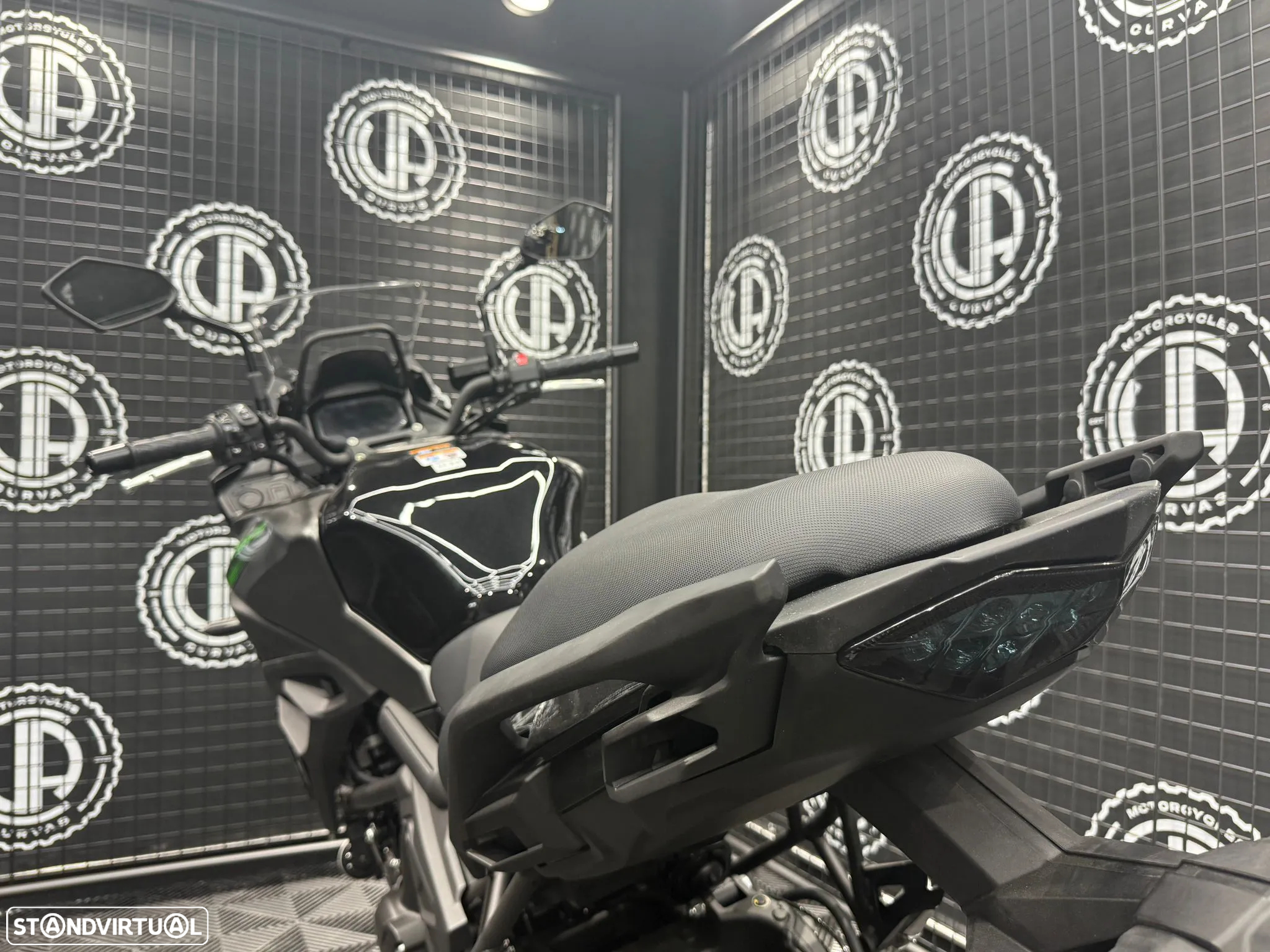 Kawasaki Versys 650 SE 2025 - 3