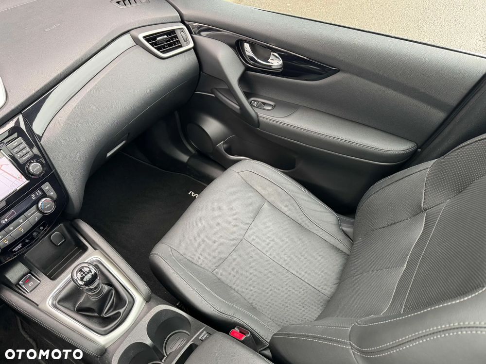 Nissan Qashqai 1.2 DIG-T Tekna EU6 - 37