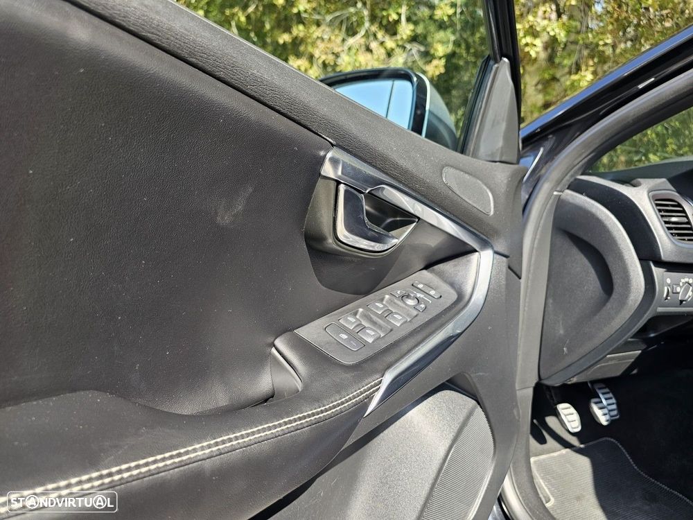 Volvo V40 1.6 D2 R-Design Momentum - 6