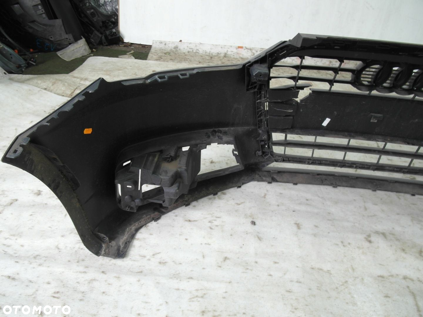 AUDI A1 LIFT 8X0 ZDERZAK PRZEDNI NR 72 - 5