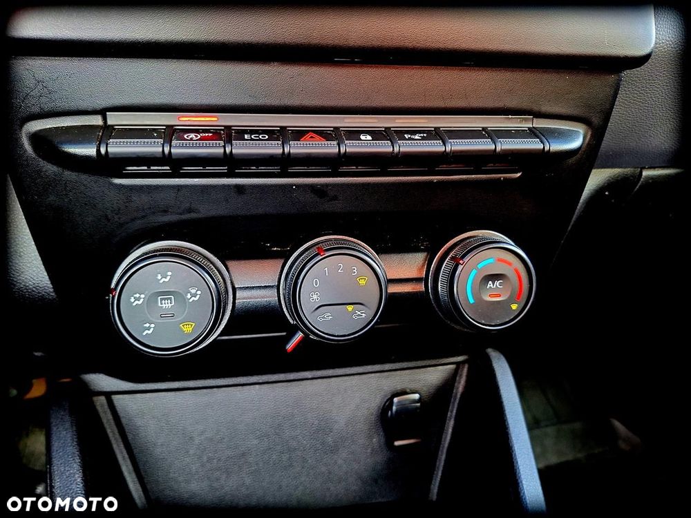 Dacia Duster 1.0 TCe Essential - 23