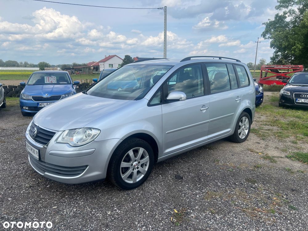 Volkswagen Touran - 5