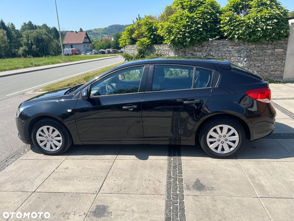 Chevrolet Cruze 1.6 LS - 8