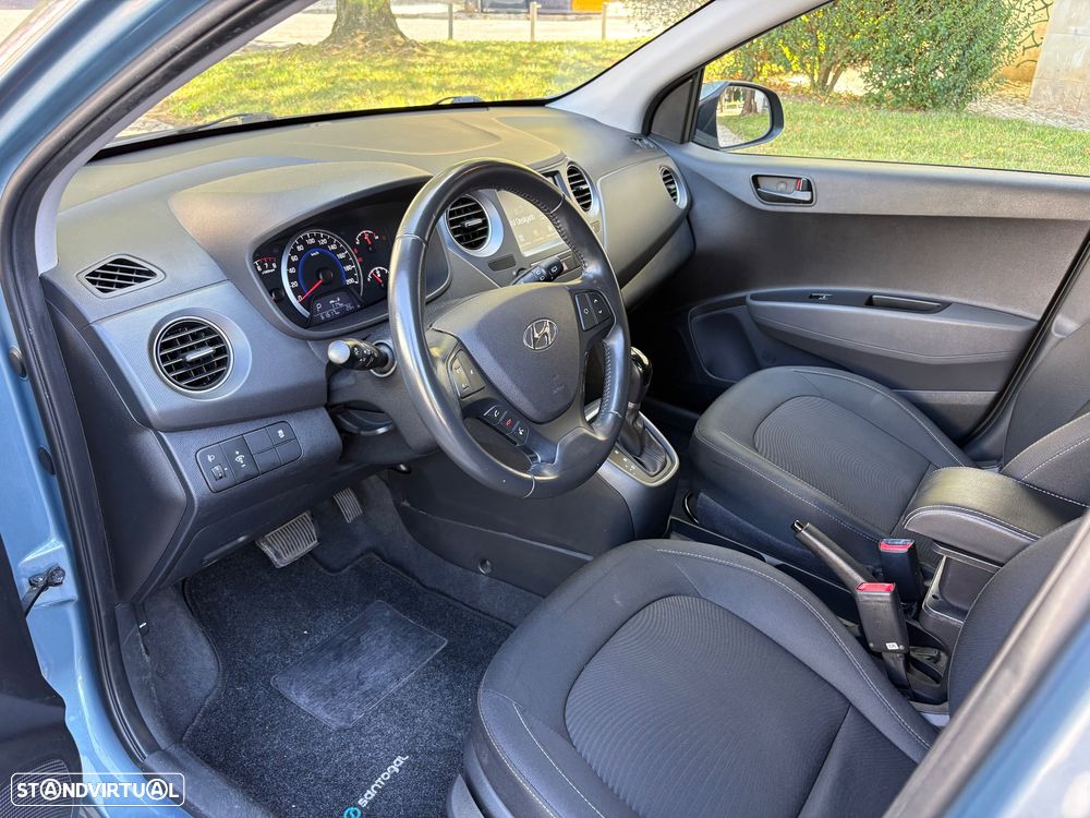 Hyundai i10 1.0 Comfort AMT - 10