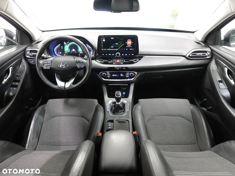Hyundai i30 1.5 T-GDI 48V-Hybrid Prime - 26