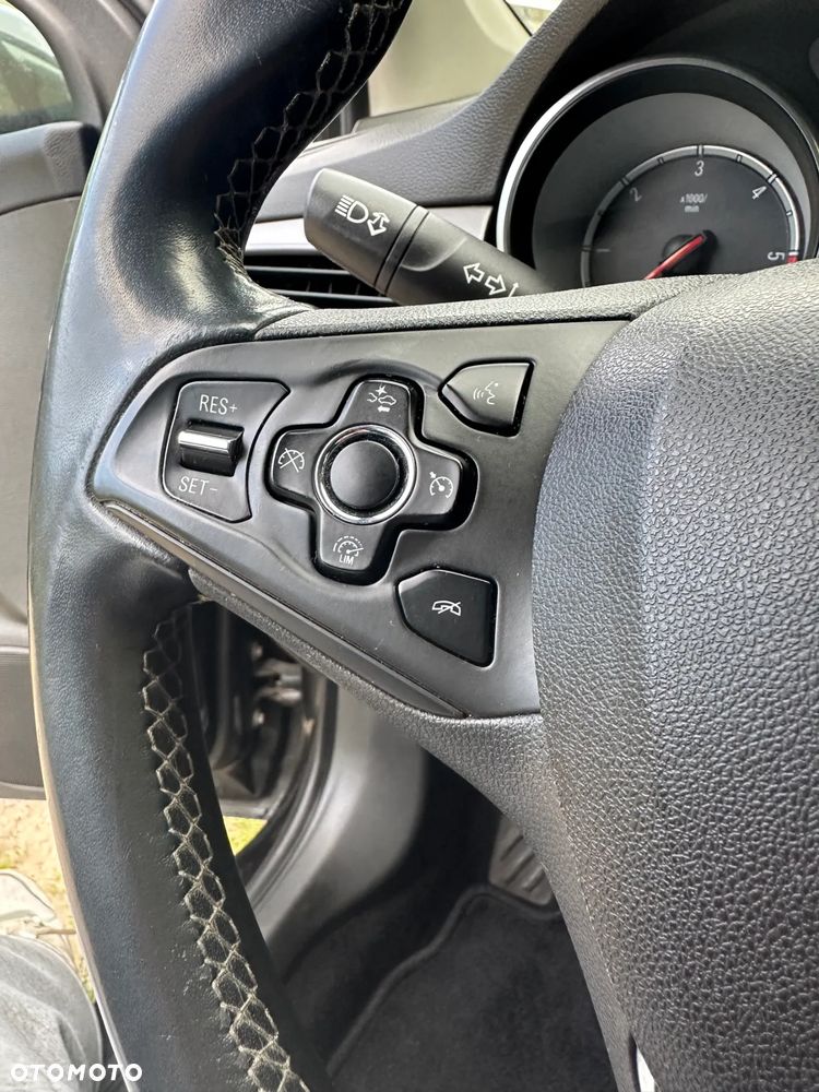 Opel Astra - 16