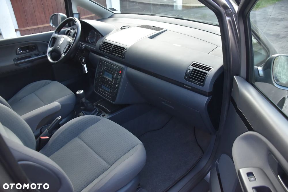 Volkswagen Sharan 1.8 5V Turbo Highline - 17