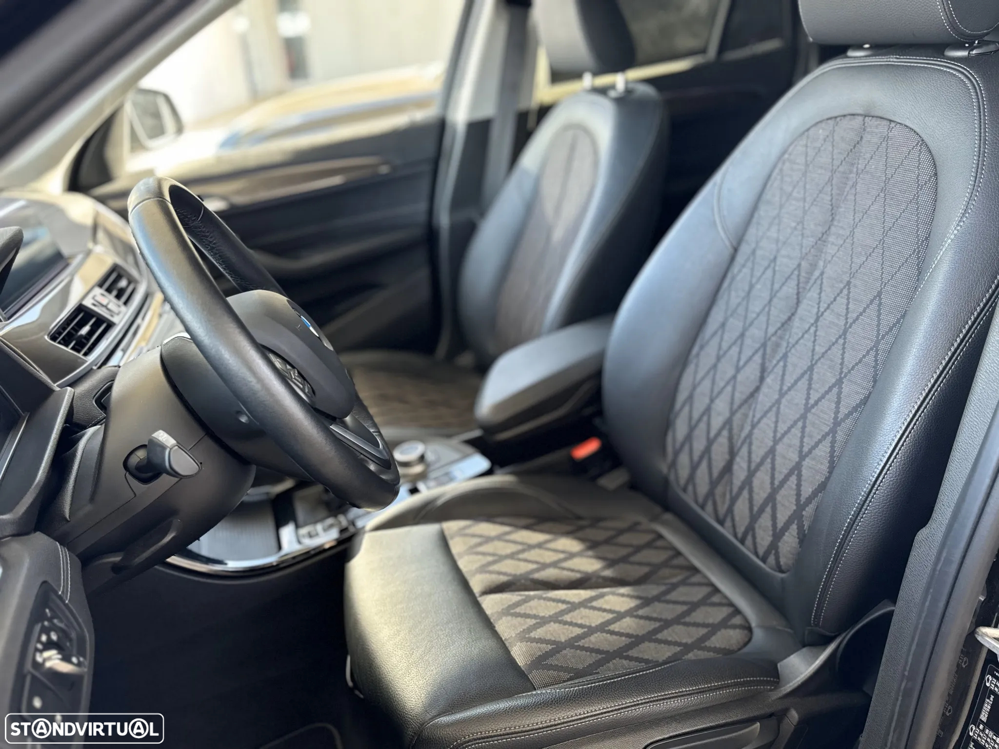 BMW X1 16 d sDrive Auto Line Sport - 7
