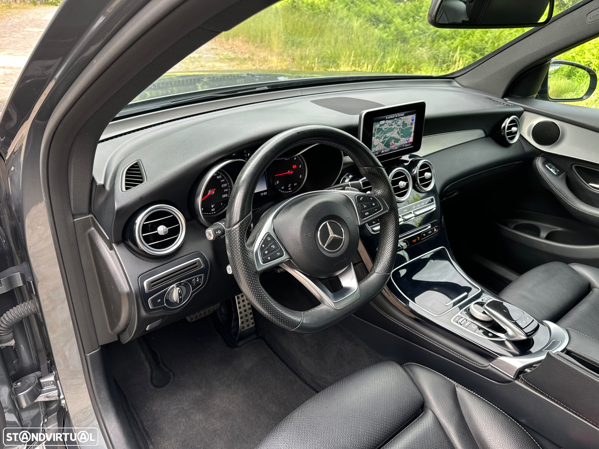 Mercedes-Benz GLC 220 - 21