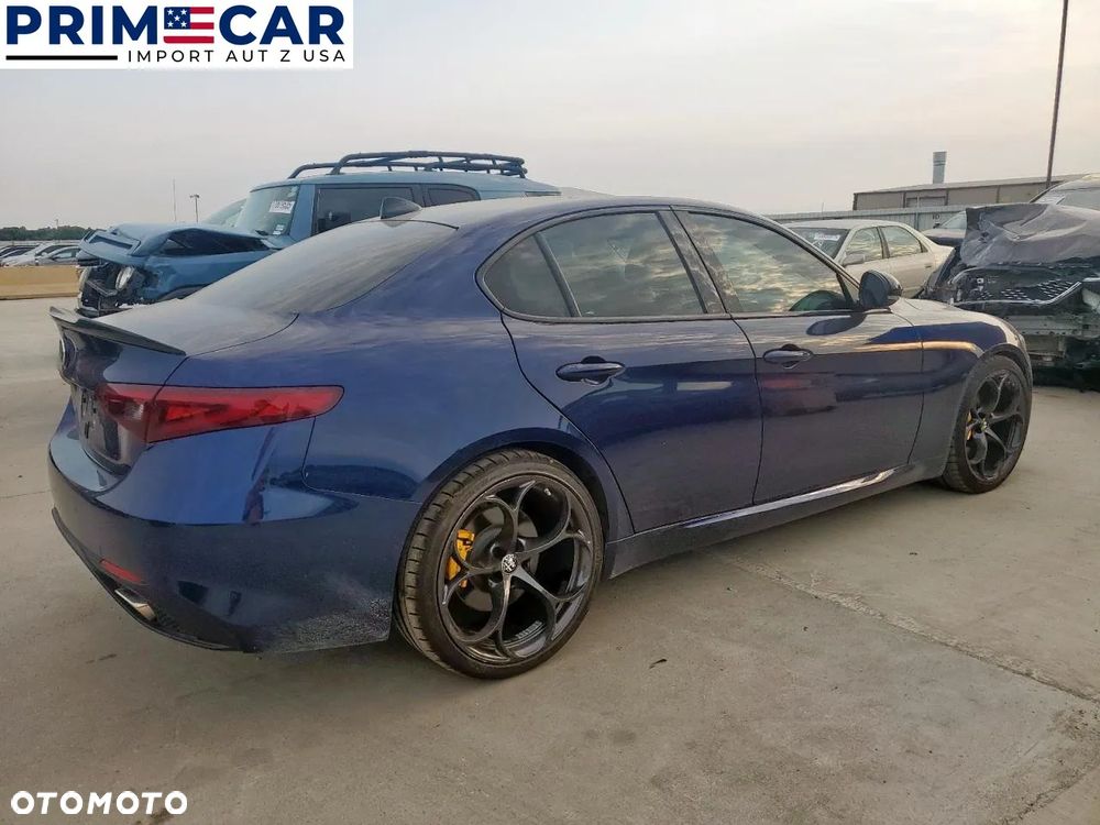 Alfa Romeo Giulia 2.0 Turbo Veloce - 2