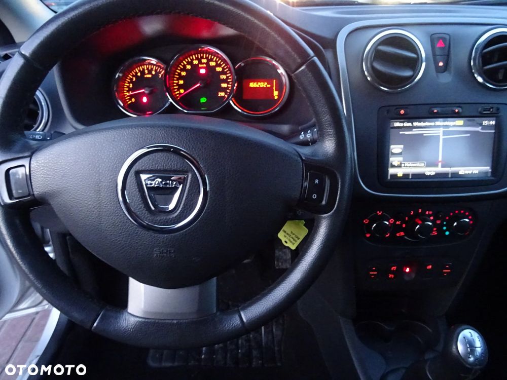 Dacia Sandero TCe 90 Laureate - 8