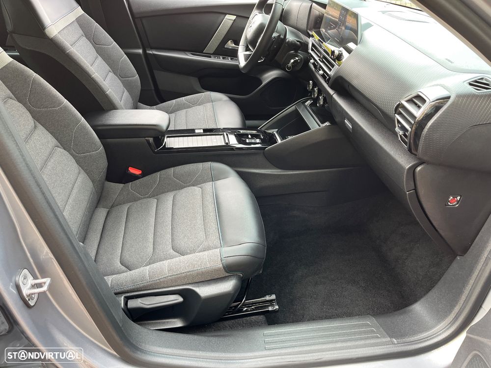 Citroën C4 PureTech 130 Stop&Start EAT8 FEEL PACK - 31