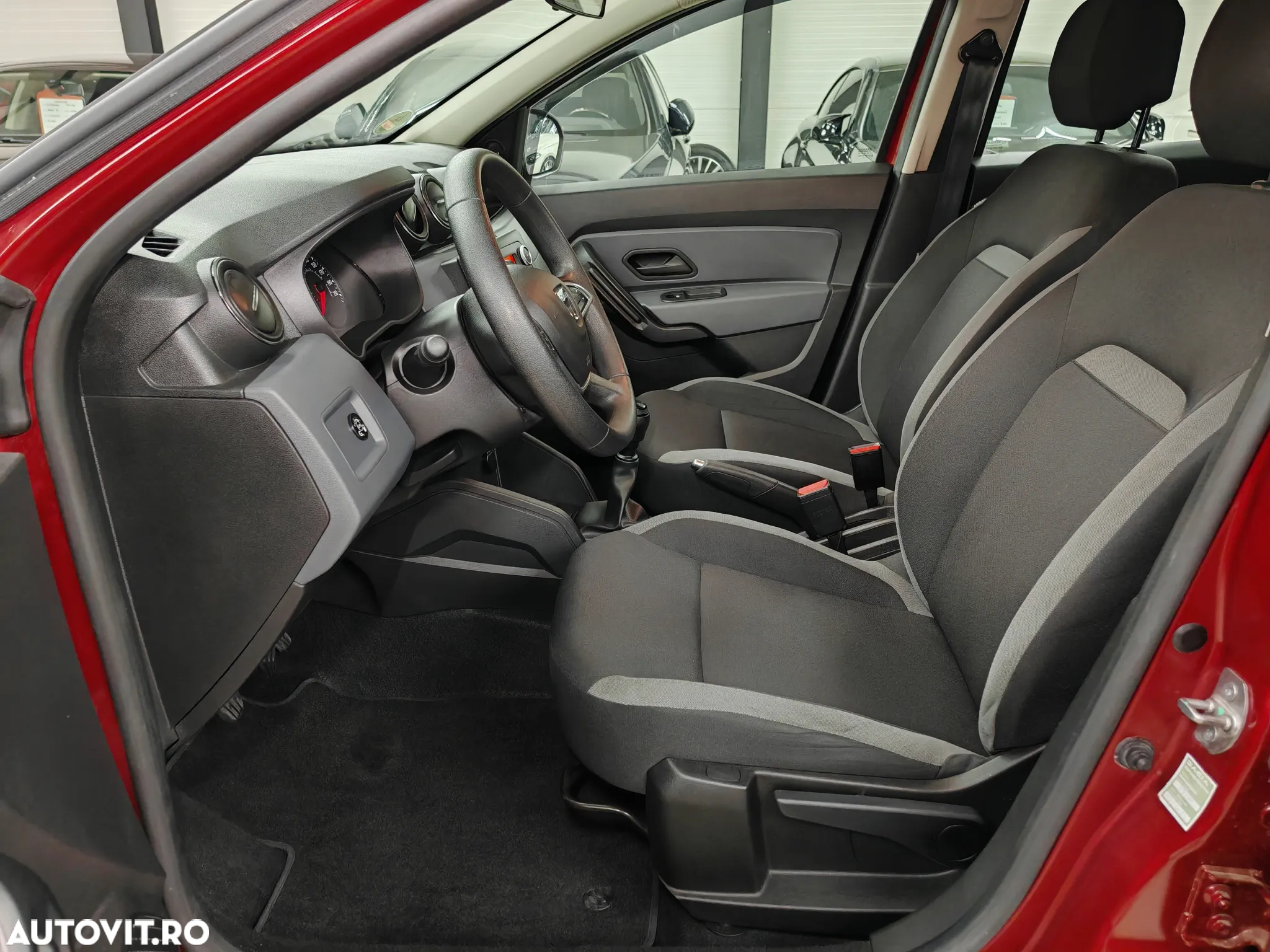 Dacia Duster TCe 100 2WD Essential - 11