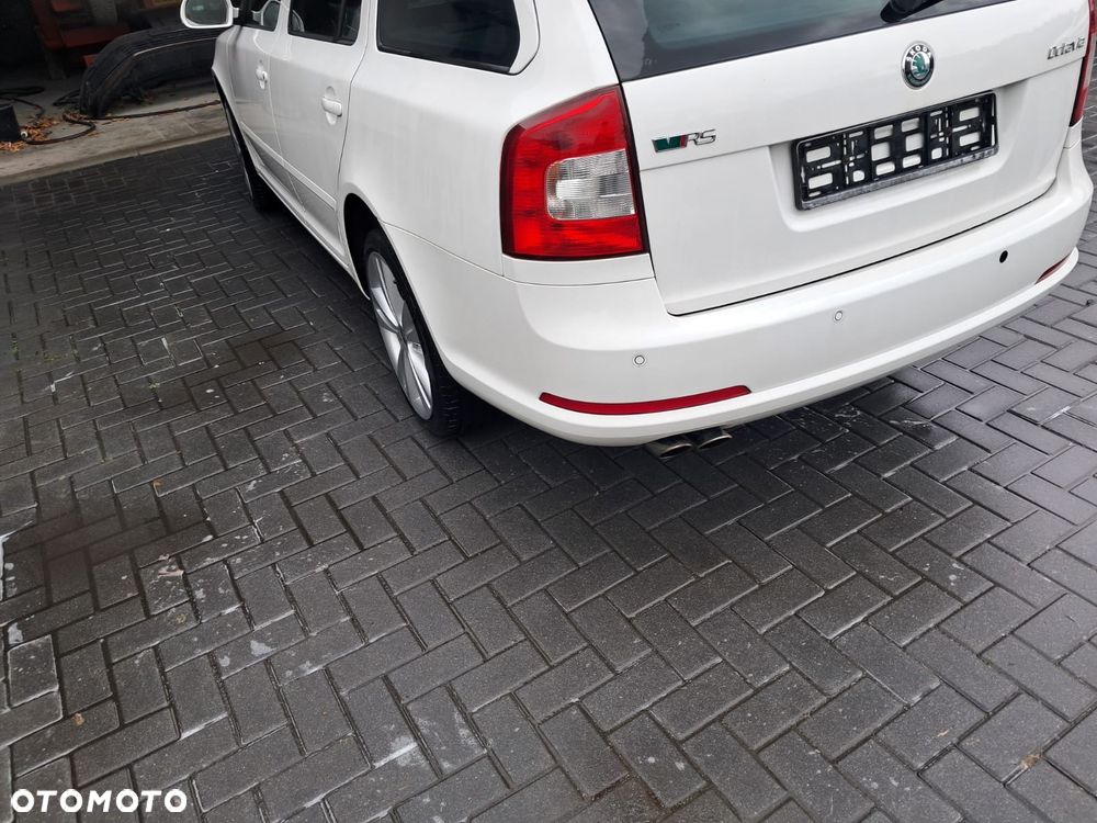 Skoda Octavia 2.0 TDI DPF RS - 11