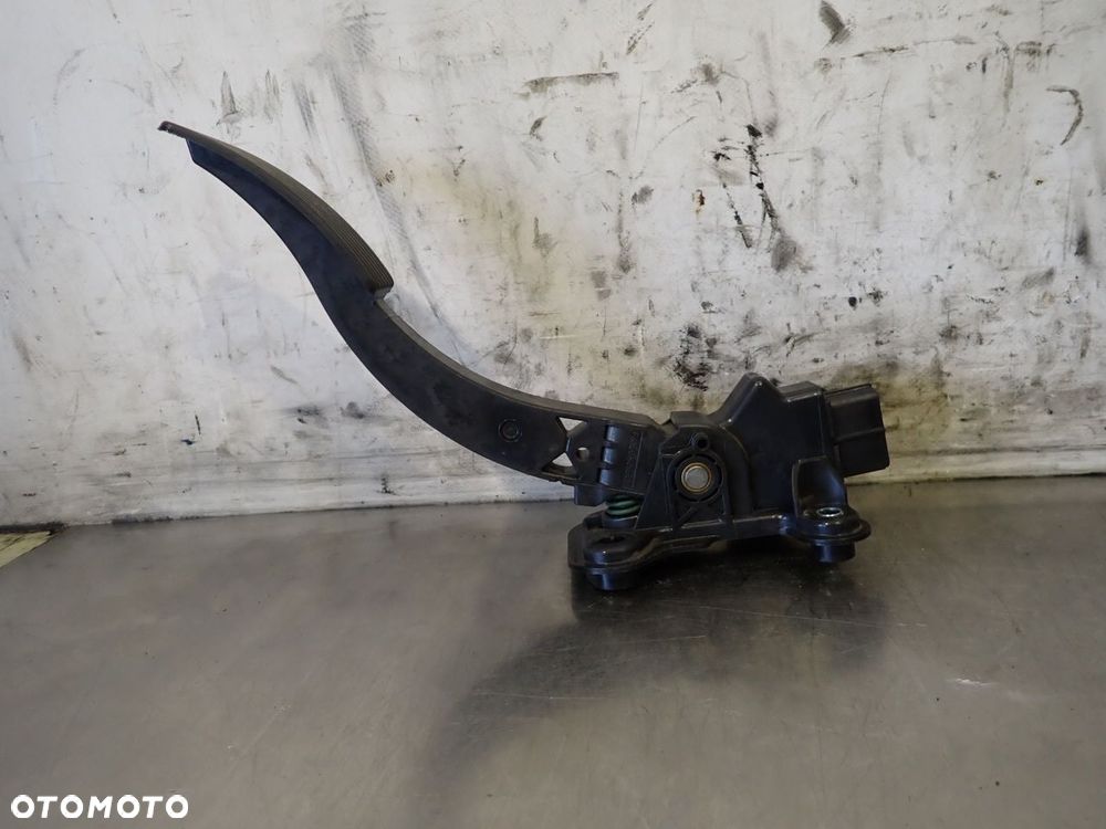 POTENCJOMETR GAZU MITSUBISHI LANCER VIII MN101544 08322B3A - 1