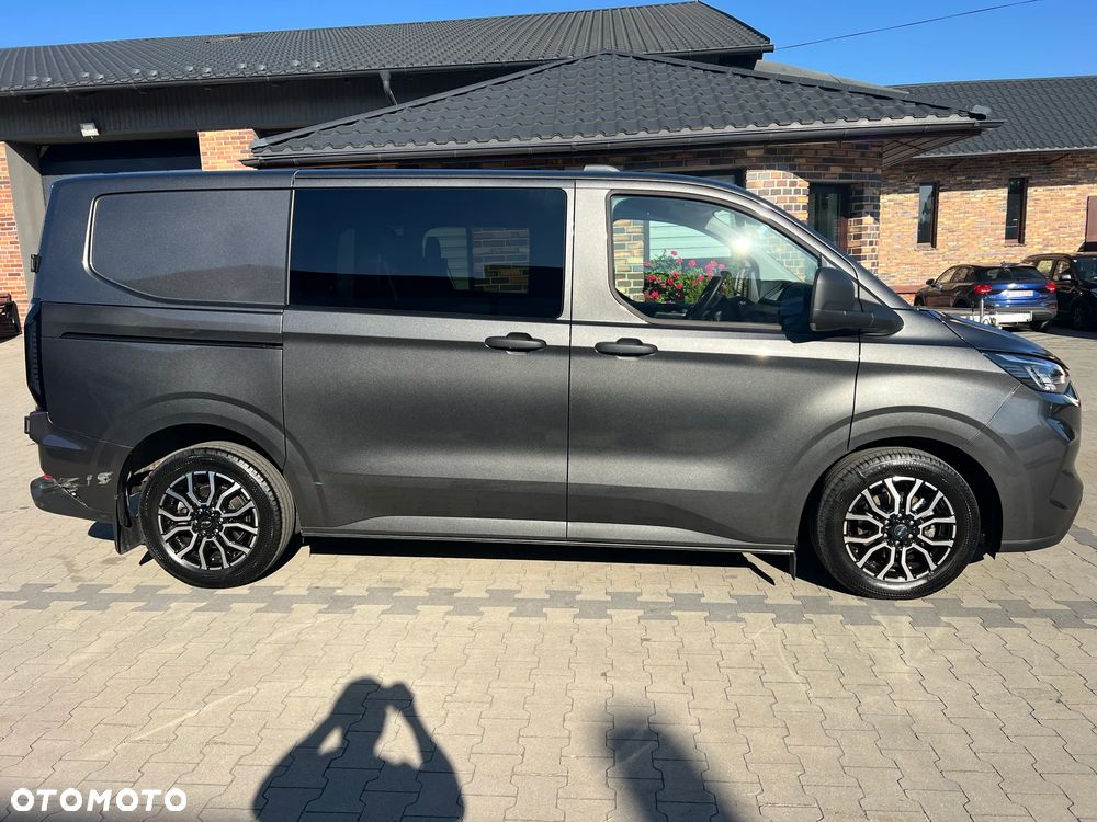 Ford Tansit Custom - 8