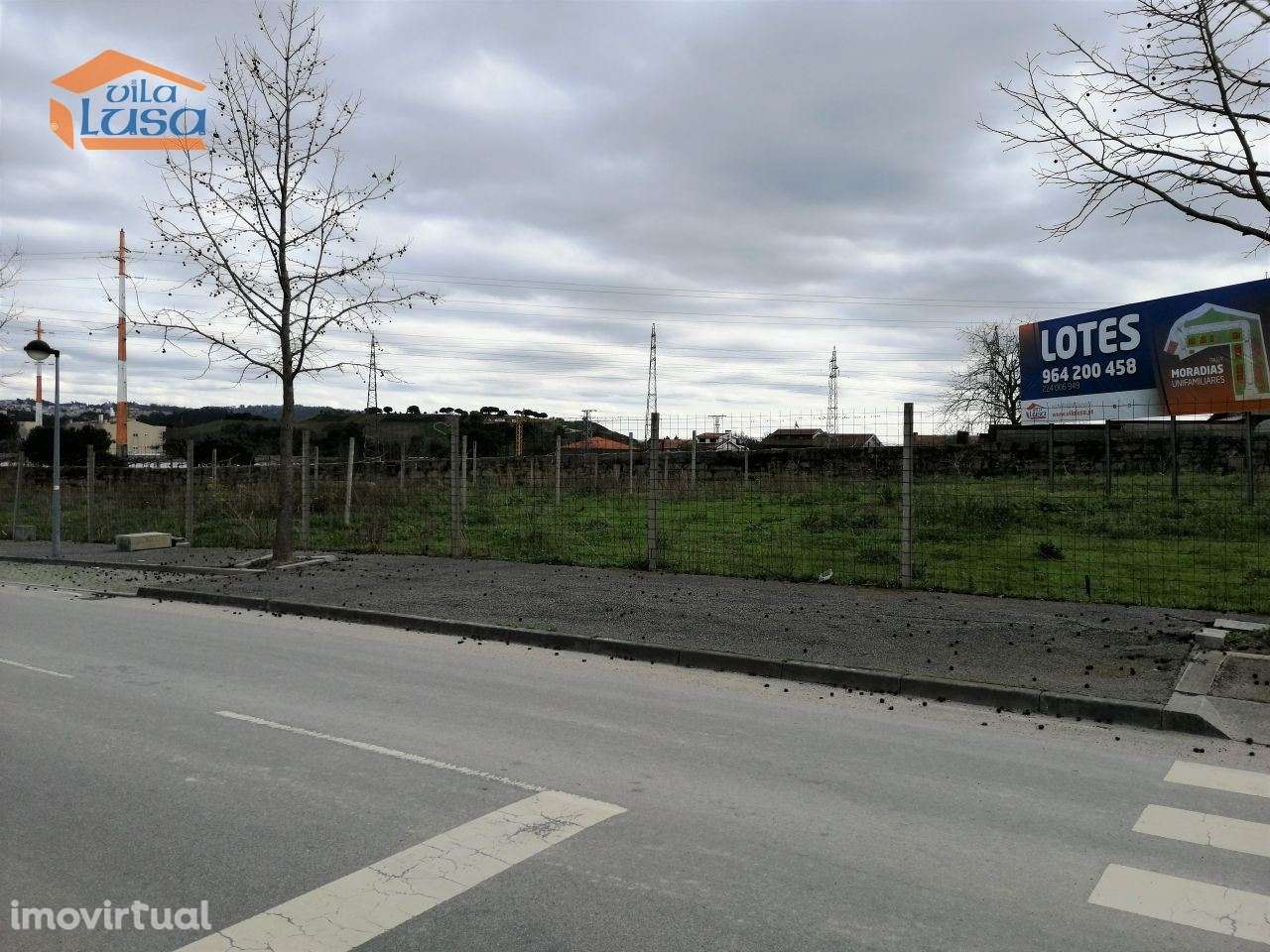 Lote de Terreno para construção de Moradia T3, 3 frentes, A. Santas... - Grande imagem: 4/7