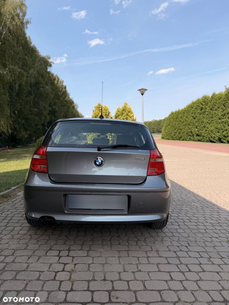 BMW Seria 1 118i Edition Sport - 11