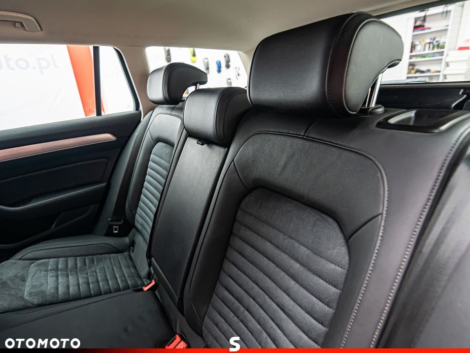 Volkswagen Passat 2.0 TDI BMT Highline - 22