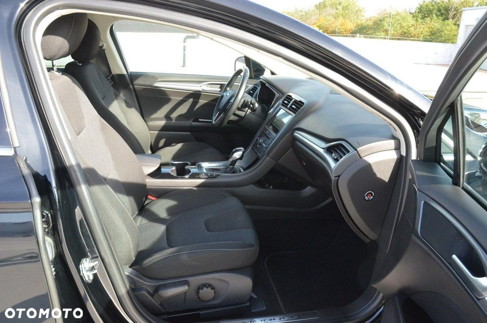 Ford Mondeo - 28