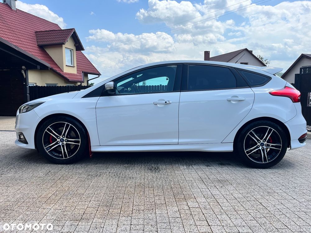 Ford Focus 2.0 EcoBoost ST - 2