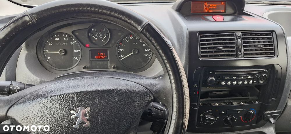 Peugeot Expert - 11