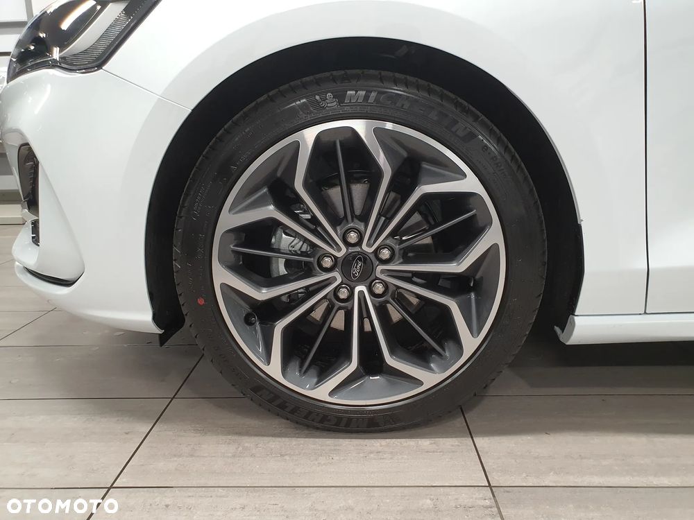 Ford Focus SW 1.0 EcoBoost mHEV ST-Line X - 10