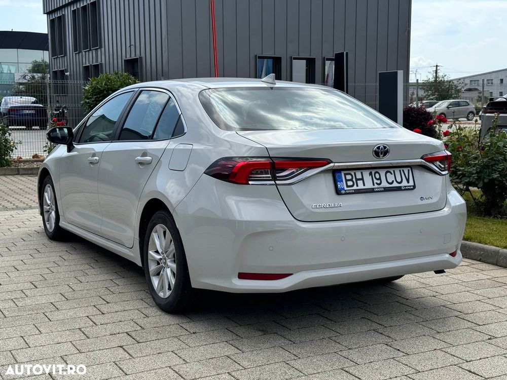 Toyota Corolla 1.8 HSD Business - 5