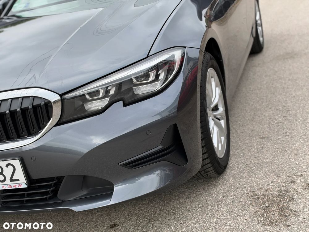 BMW Seria 3 318i Advantage - 39