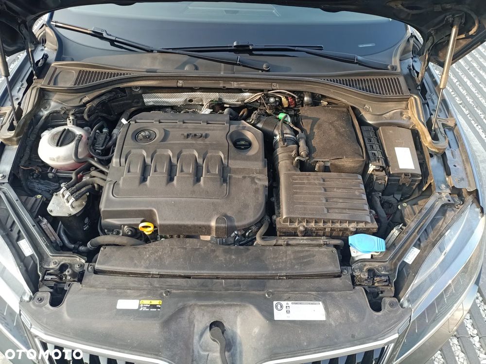 Skoda Superb 2.0 TDI 4x4 DSG Sportline - 13