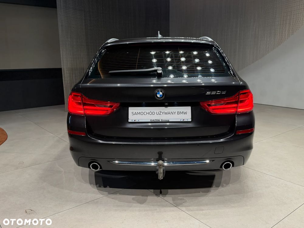 BMW Seria 5 520d Luxury Line - 25