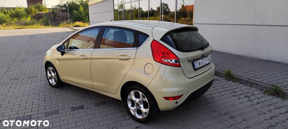 Ford Fiesta 1.25 Titanium - 12
