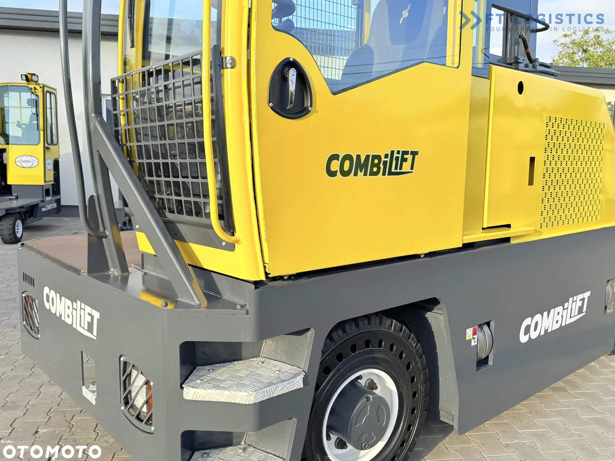 Combilift WÓZEK BOCZNY / C5000FSL / DIESEL / DUPLEX 4100MM /JEDYNE 2573 MOTOGODZIN / PEŁNA KABINA / STAN IDEALNY / NOWE OPONY / Szeroka oferta wózków czterokierunkowych i bocznych, dopasowanych do różnorodnych potrzeb i zastosowań - 10
