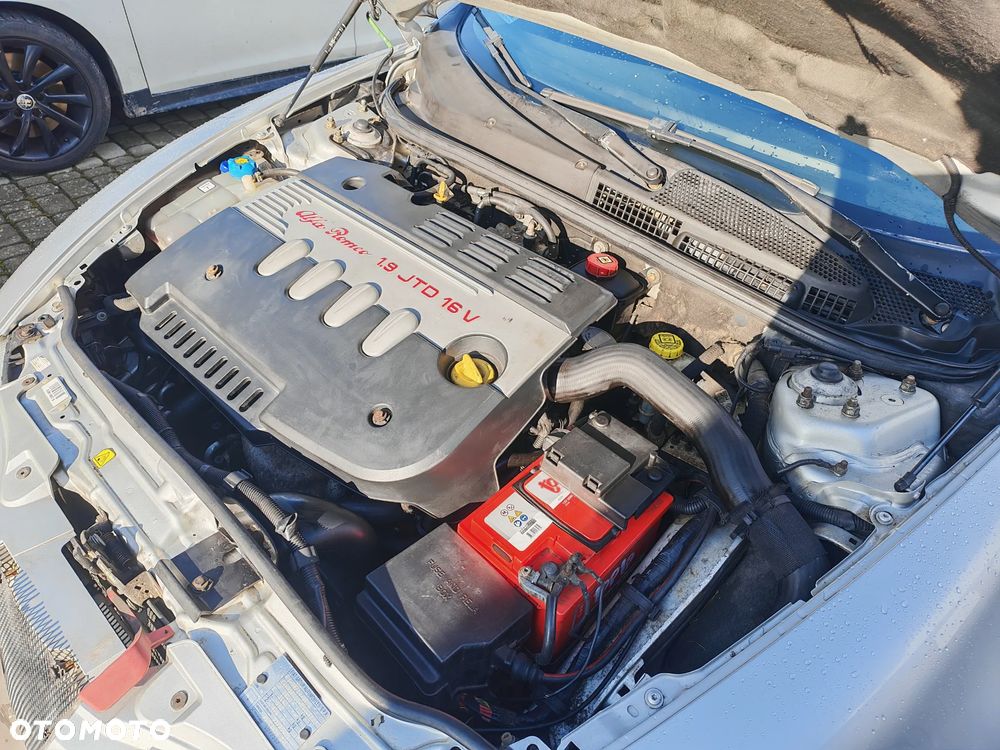 Alfa Romeo GT 1.9JTD 16V Q2 - 4