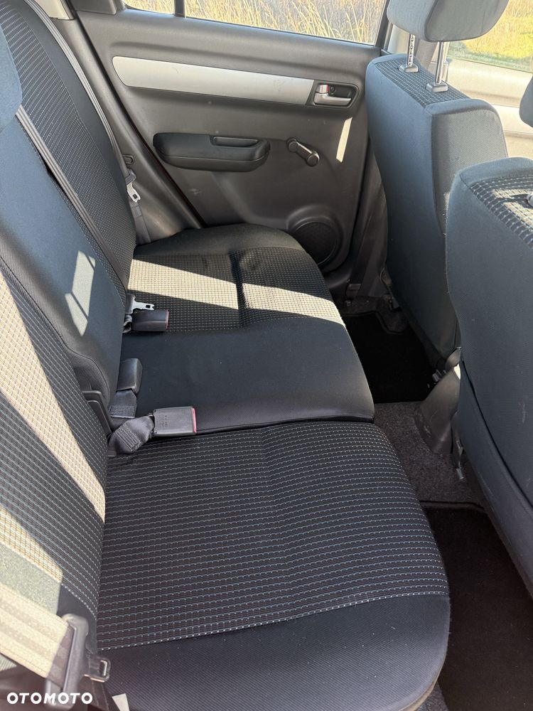 Suzuki Swift - 5