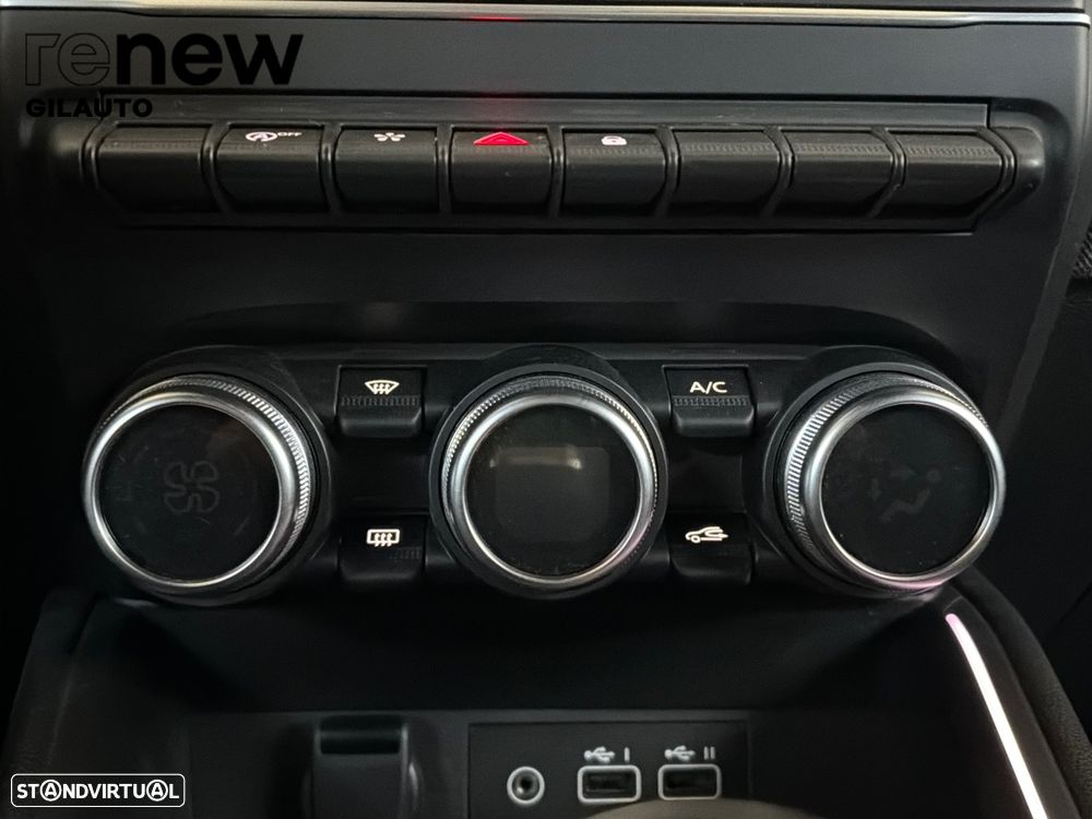 Renault Clio 1.0 TCe Techno Bi-Fuel - 19