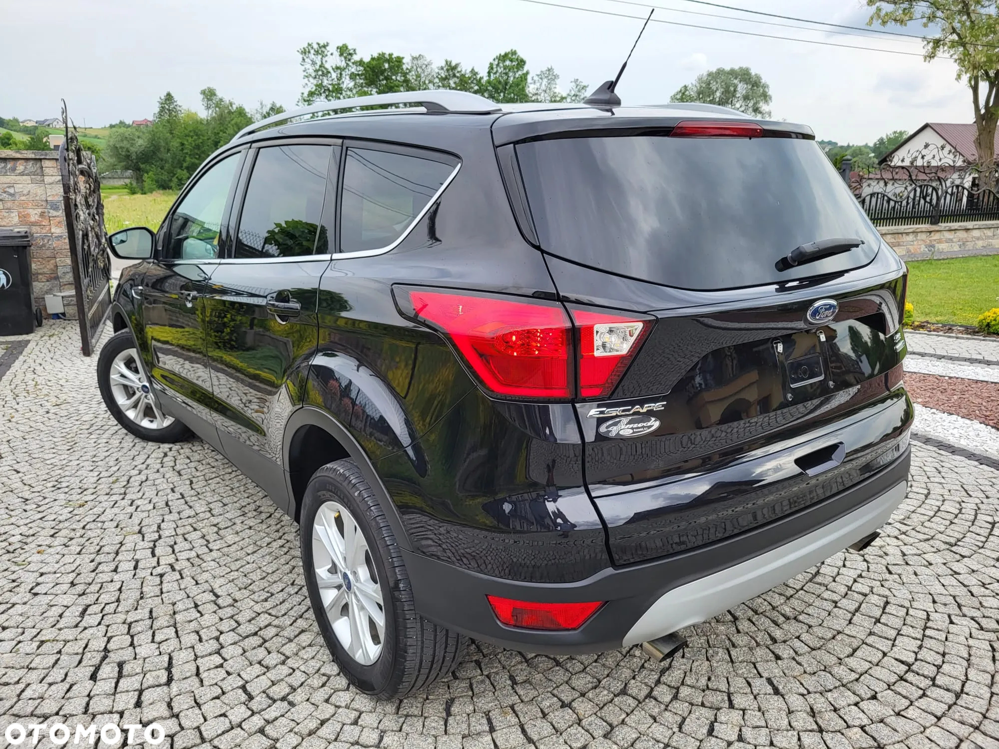 Ford Kuga - 3