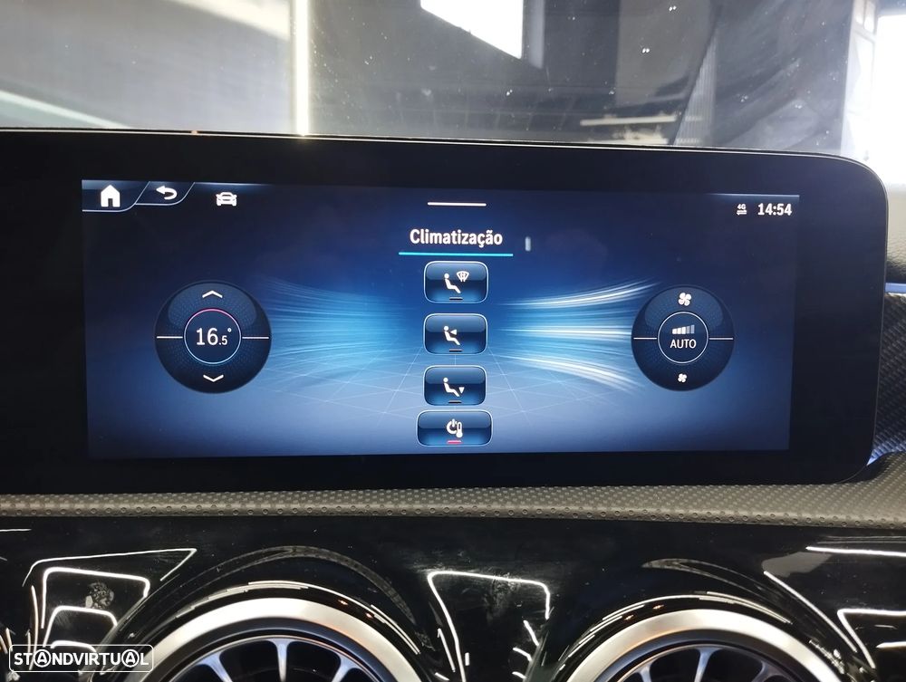 Mercedes-Benz A 200 Progressive Aut. - 39