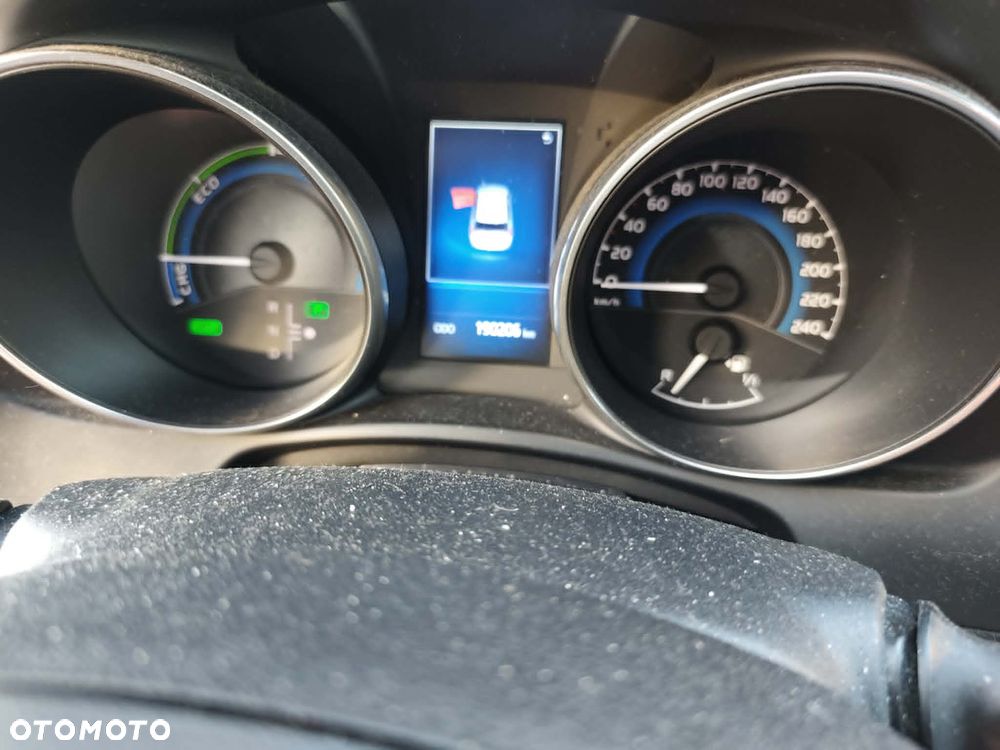 Toyota Auris - 11