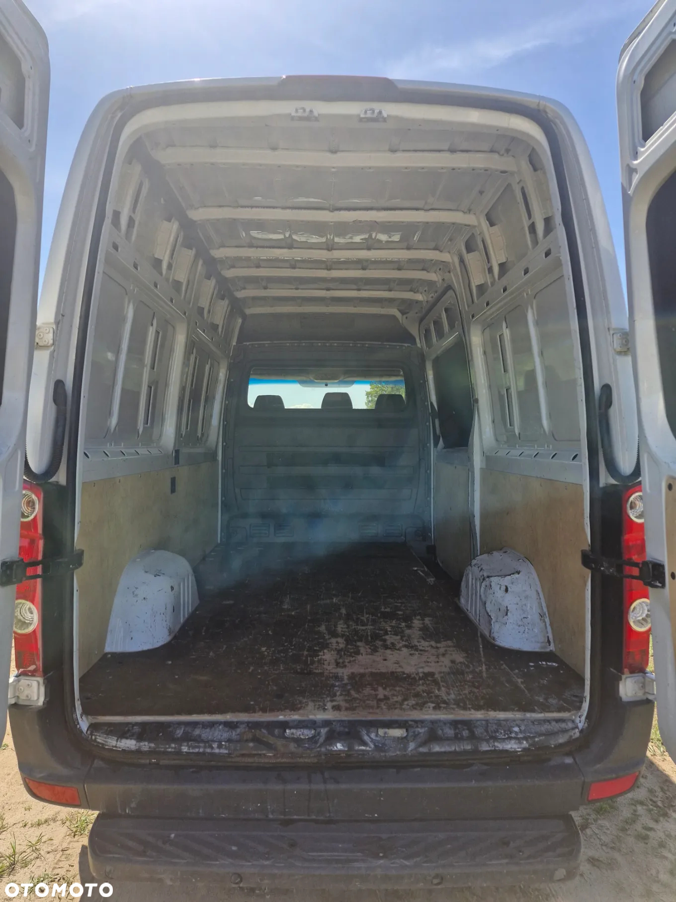Volkswagen Crafter - 12